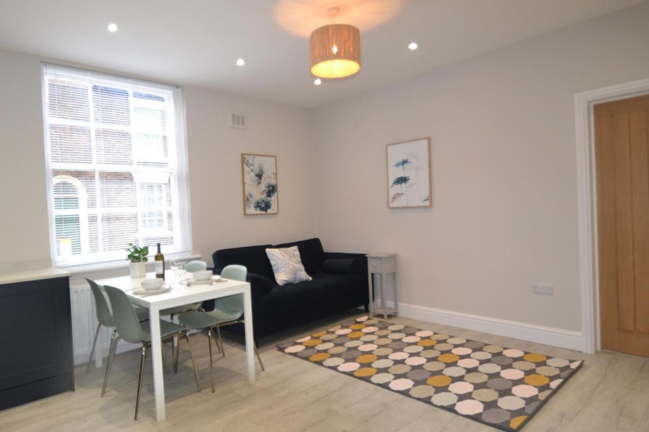 Charming 1 Bed Georgian Apartment Chester Exterior photo